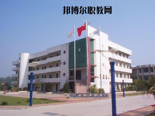 昭陽區(qū)高級職業(yè)中學(xué)2020年報名條件、招生要求、招生對象