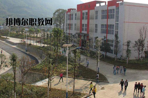 自貢市影視藝術(shù)學(xué)校2020年報(bào)名條件、招生要求、招生對象