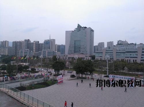 達(dá)州中醫(yī)學(xué)校2020年報(bào)名條件、招生要求、招生對(duì)象