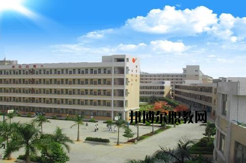 曲靖羅平職業(yè)技術(shù)學(xué)校2020年學(xué)費、收費多少