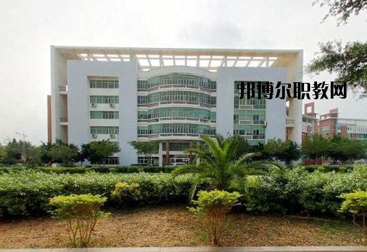 余姚姚江旅游學(xué)校怎么樣，好不好