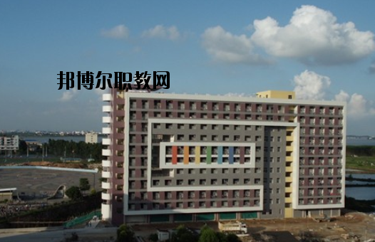 江門雅圖仕職業(yè)技術學校2020年招生辦聯系電話