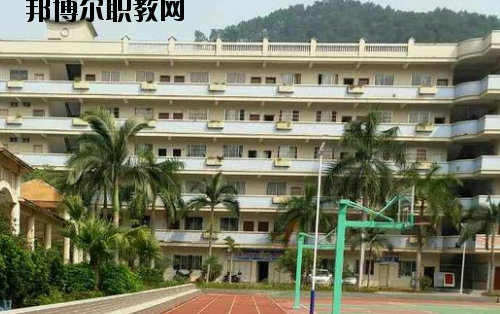 梧州西南中等專業(yè)學(xué)校2020年報(bào)名條件、招生要求、招生對(duì)象