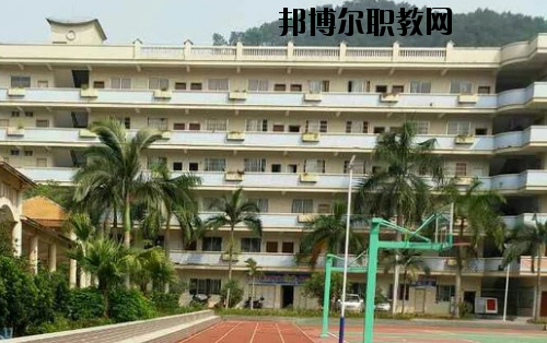 防城港理工職業(yè)學(xué)校2020年報(bào)名條件、招生要求、招生對(duì)象