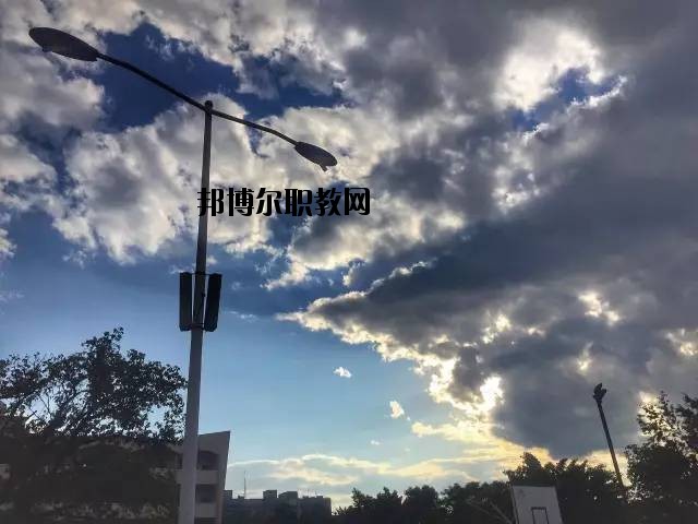 元謀縣職業(yè)高級(jí)中學(xué)怎么樣、好不好