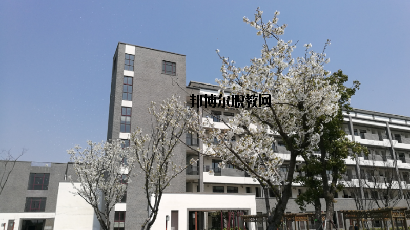 蘇州高等幼兒師范學(xué)校2020年報(bào)名條件、招生要求、招生對(duì)象