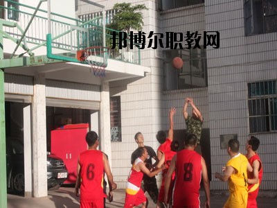 新平縣職業(yè)高級(jí)中學(xué)怎么樣、好不好