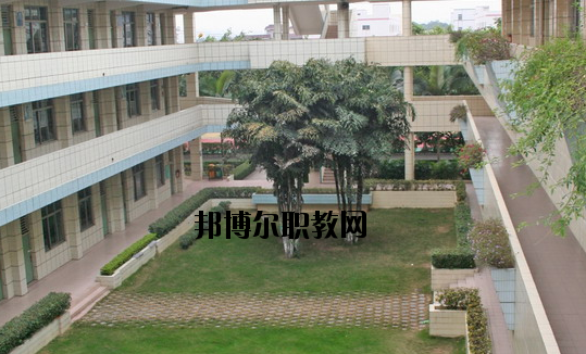 東莞機電工程學(xué)校地址在哪里