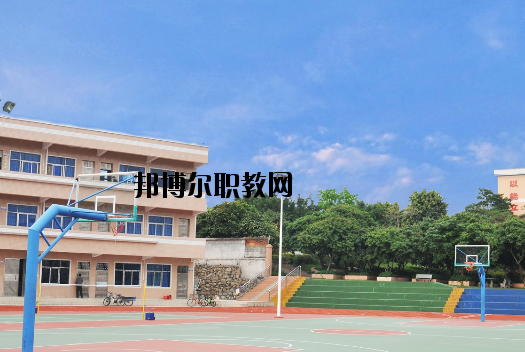 東莞汽車技術(shù)學(xué)校2020年報(bào)名條件、招生要求、招生對(duì)象