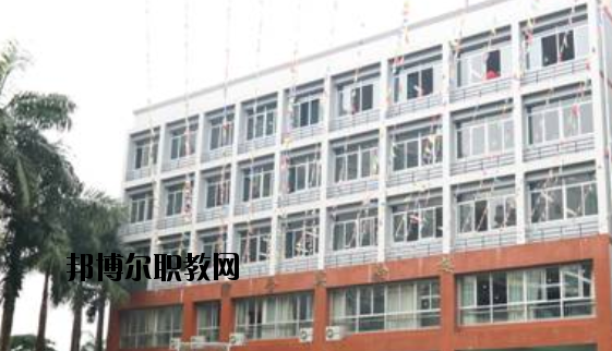 廣西電子高級(jí)技工學(xué)校2020年報(bào)名條件、招生要求、招生對(duì)象