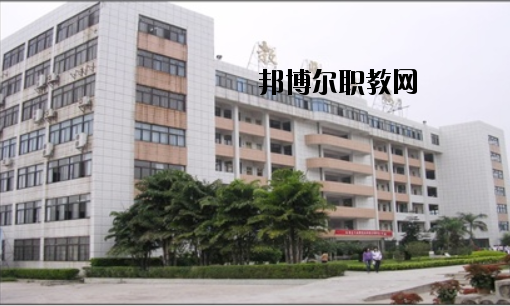 肇慶工業(yè)貿(mào)易學校怎么樣、好不好