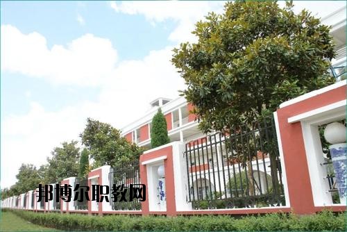景德鎮(zhèn)理工職業(yè)學(xué)校2020年報(bào)名條件、招生要求、招生對(duì)象