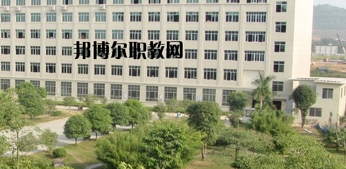 廣西工商技師學(xué)院2020年報名條件、招生要求、招生對象 