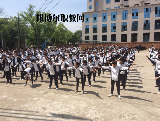 鷹潭工業(yè)中等專業(yè)學(xué)校2020年報名條件、招生要求、招生對象