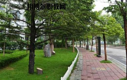 馬關(guān)縣民族職業(yè)高級(jí)中學(xué)2020年學(xué)費(fèi)、收費(fèi)多少