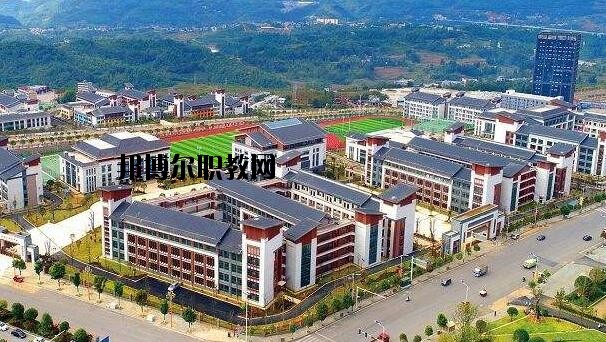 大方綜合職業(yè)技術(shù)學(xué)校2020年報(bào)名條件、招生要求、招生對(duì)象