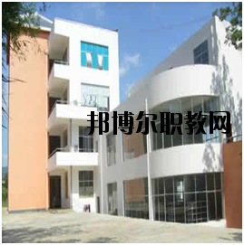 富寧縣民族職業(yè)高級(jí)中學(xué)2020年招生簡(jiǎn)章