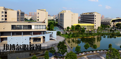 東莞理工學(xué)校2020年報(bào)名條件、招生要求、招生對(duì)象