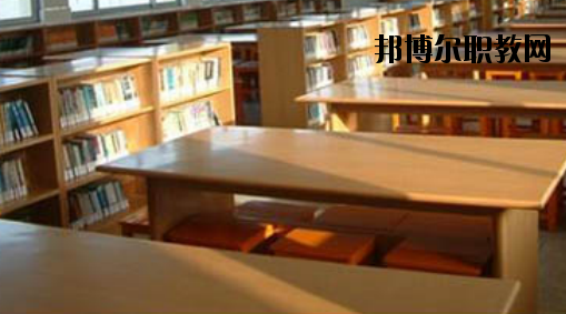 柳州工業(yè)職業(yè)技術(shù)學(xué)校2020年報(bào)名條件、招生要求、招生對(duì)象 