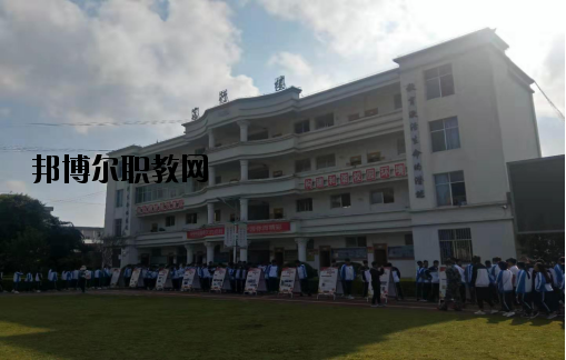 寧洱縣職業(yè)高級(jí)中學(xué)2020年學(xué)費(fèi)、收費(fèi)多少