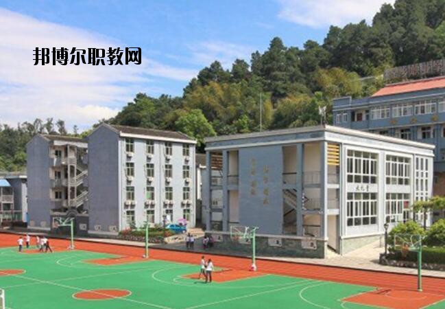 蒼南縣金鄉(xiāng)職業(yè)學(xué)校2020年報(bào)名條件、招生要求、招生對(duì)象