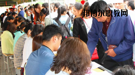 武威涼州區(qū)職業(yè)中等專業(yè)學校2020年學費、收費多少