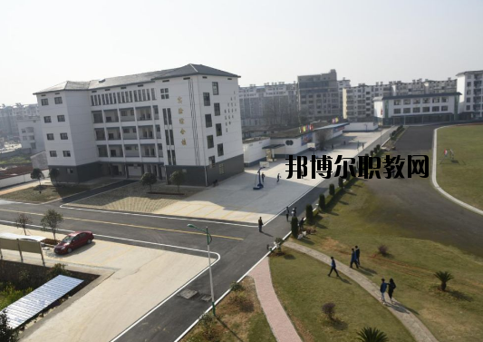 宜豐中等專業(yè)學(xué)校2020年報名條件、招生要求、招生對象