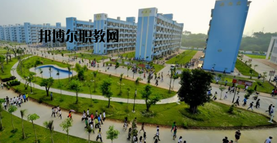 北部灣職業(yè)技術學校2020年報名條件、招生要求、招生對象