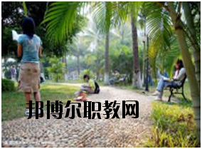 瀾滄縣職業(yè)高級(jí)中學(xué)2020年報(bào)名條件、招生要求、招生對(duì)象