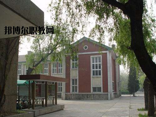 井岡山鐵道職業(yè)技術學校怎么樣、好不好