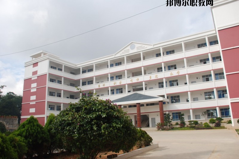 祥云縣職業(yè)高級中學2020年報名條件、招生要求、招生對象