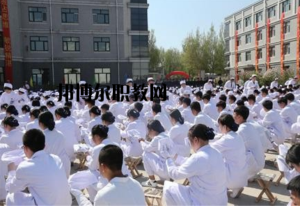 焦作護理學(xué)校2021年報名條件、招生要求、招生對象