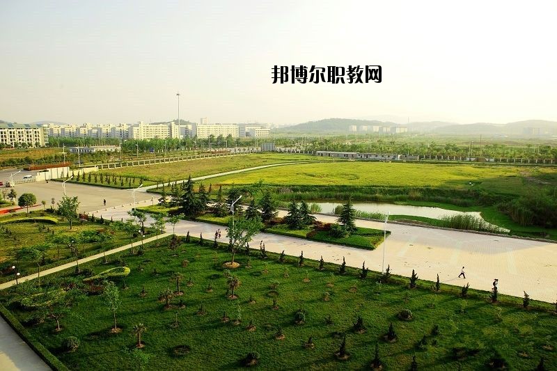 云夢(mèng)中等職業(yè)技術(shù)學(xué)校2020年報(bào)名條件、招生要求、招生對(duì)象