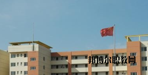 承德華中管理中專(zhuān)學(xué)校2020年報(bào)名條件、招生要求、招生對(duì)象 