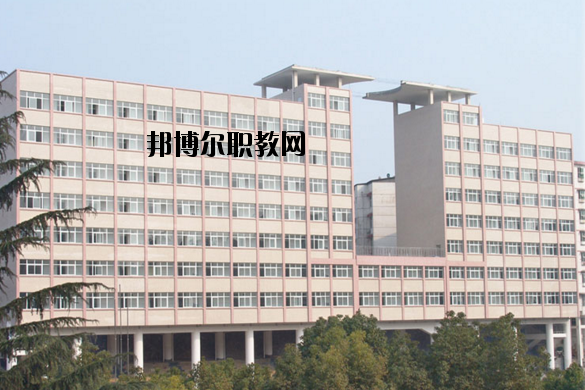 鄖陽科技學校5