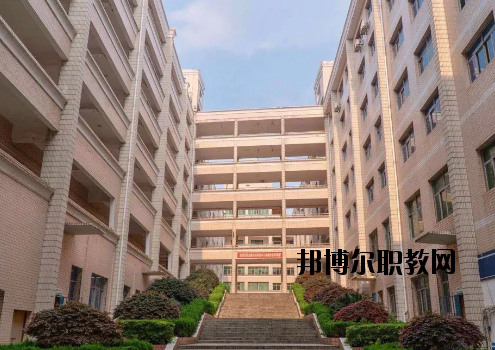 新余新興產(chǎn)業(yè)工程學(xué)校2020年報(bào)名條件、招生要求、招生對(duì)象
