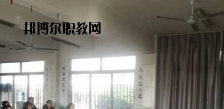 秦皇島燕成中等專業(yè)學(xué)校2020年報(bào)名條件、招生要求、招生對(duì)象 