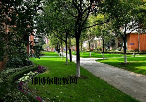京山衛(wèi)生學(xué)校怎么樣、好不好