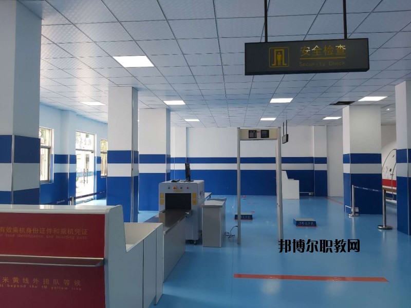 淮南女子職業(yè)學(xué)校2020年報名條件、招生要求、招生對象