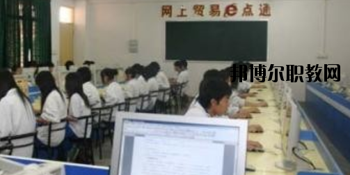 石家莊北方計(jì)算機(jī)中等專(zhuān)業(yè)學(xué)校2020年報(bào)名條件、招生要求、招生對(duì)象 