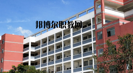 玉林華港中等職業(yè)技術(shù)學(xué)校2020年報(bào)名條件、招生要求、招生對象 