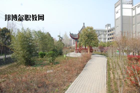 許昌工商管理學(xué)校2021年報名條件、招生要求、招生對象