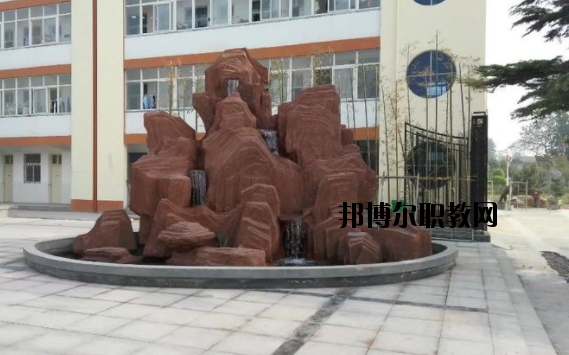 新鄉(xiāng)牧野區(qū)職業(yè)教育中心2021年報(bào)名條件、招生要求、招生對(duì)象