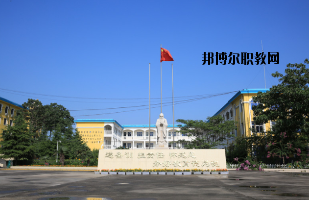 鄭州外資企業(yè)管理中等專業(yè)學(xué)校2021年報(bào)名條件、招生要求、招生對(duì)象