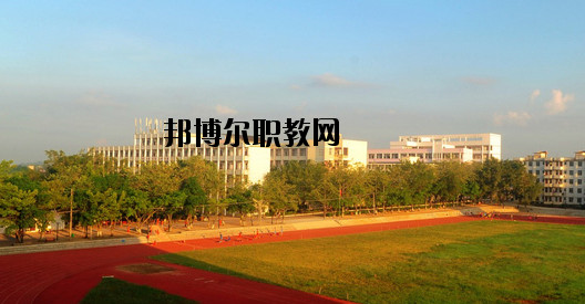平南中等職業(yè)技術(shù)學(xué)校2020年報(bào)名條件、招生要求、招生對(duì)象