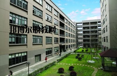 成都信息工程職業(yè)技術(shù)學(xué)校怎么樣、好不好