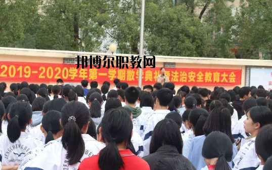 廣州增城區(qū)衛(wèi)生職業(yè)技術(shù)學(xué)校2020年報名條件、招生要求、招生對象