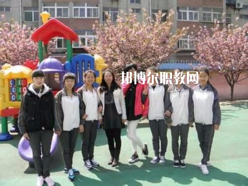 鄭州軟件應(yīng)用中等專業(yè)學(xué)校2021年學(xué)費、收費多少