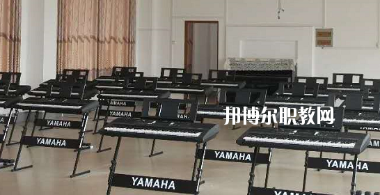 忻城職業(yè)技術(shù)學(xué)校2020年報名條件、招生要求、招生對象