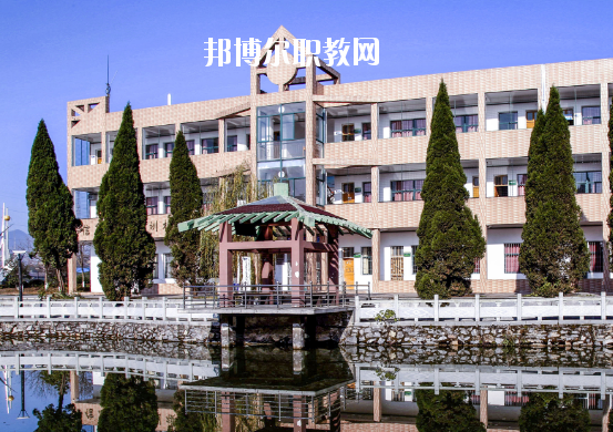 蕪湖機(jī)械工程學(xué)校2020年報名條件、招生要求、招生對象